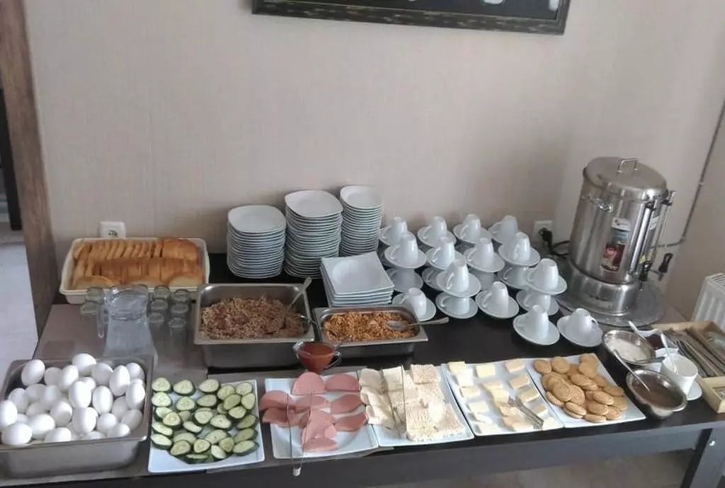 Hotel 2005_tbilis_shabavizparvaz_01.jpg